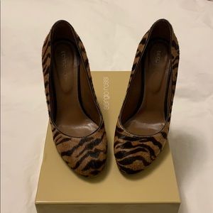 Sergio Rossi tiger print stiletto heels